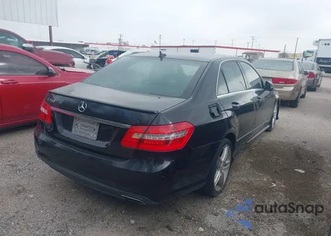 2010 Mercedes-Benz E 350 z USA, uszkodzony, nr VIN WDDHF5GB2AA179097